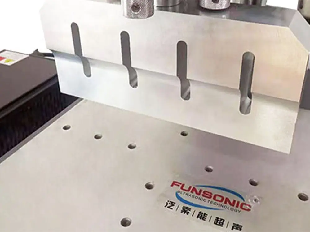 35Khz Ultrasonic Plastic Welding Device (1)