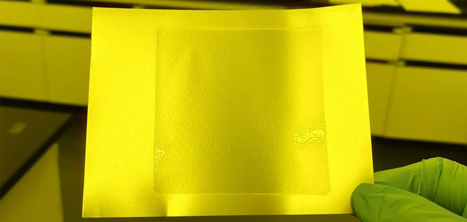 Ultrasonic Spray Coating Photoresist Technology (1)